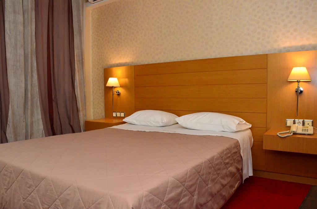 Deves Hotel نافبليو المظهر الخارجي الصورة