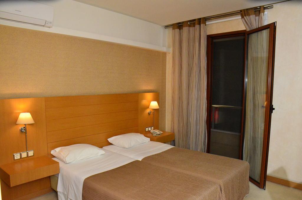 Deves Hotel نافبليو المظهر الخارجي الصورة