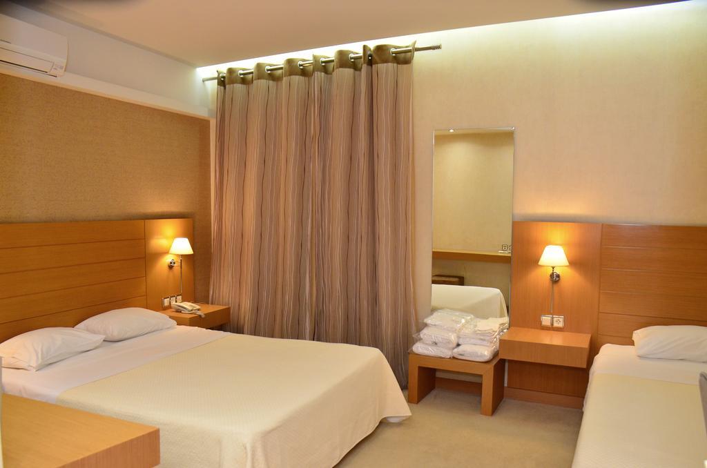 Deves Hotel نافبليو المظهر الخارجي الصورة