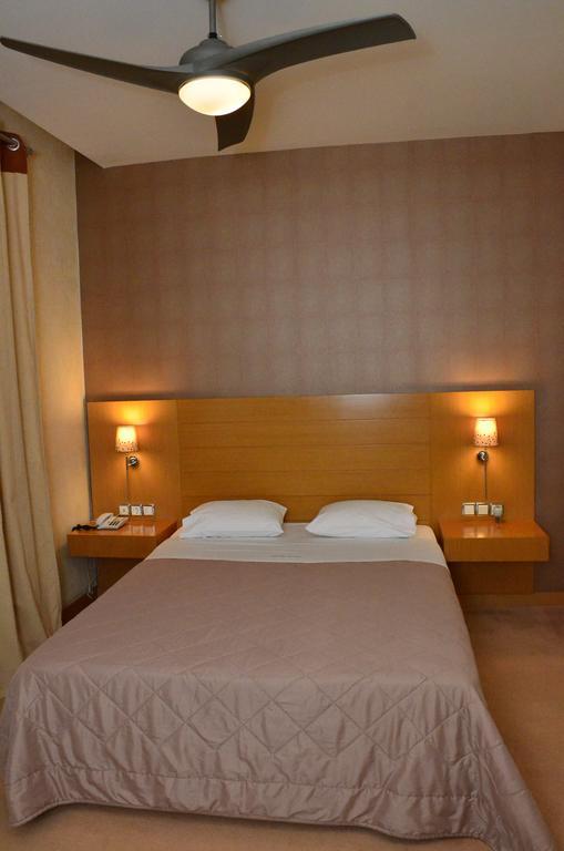 Deves Hotel نافبليو المظهر الخارجي الصورة