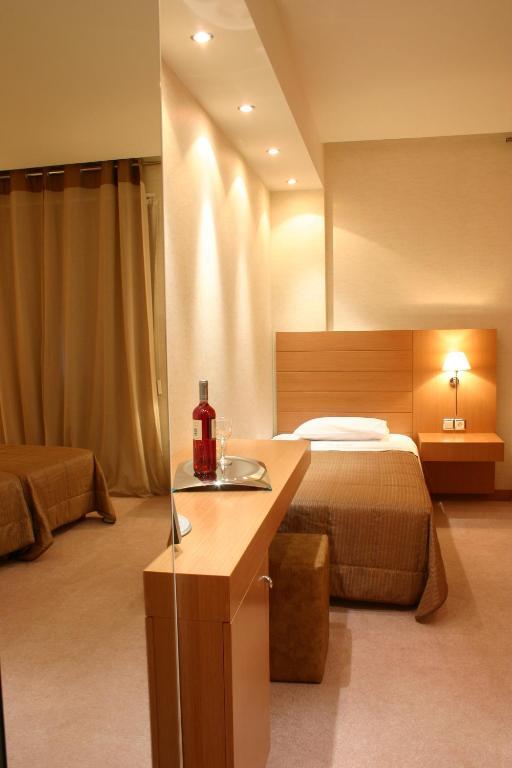 Deves Hotel نافبليو الغرفة الصورة